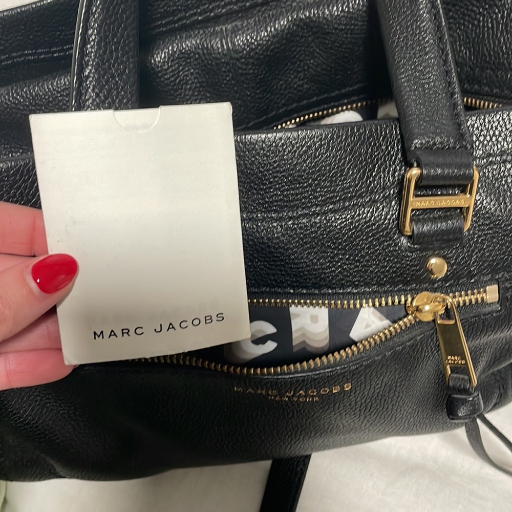 Marc Jacob’s Black crossbody medium purse - Picture 3 of 6